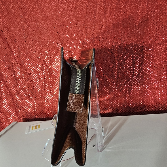 Salvatore Ferragamo Brown Leather Wristlet Clutch - Picture 5 of 7